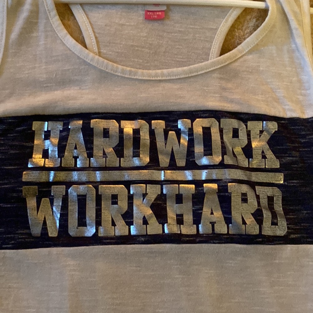 Tank top - Picture 2 of 3
